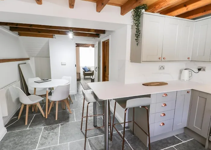 Driftwood * Saltburn-by-the-Sea