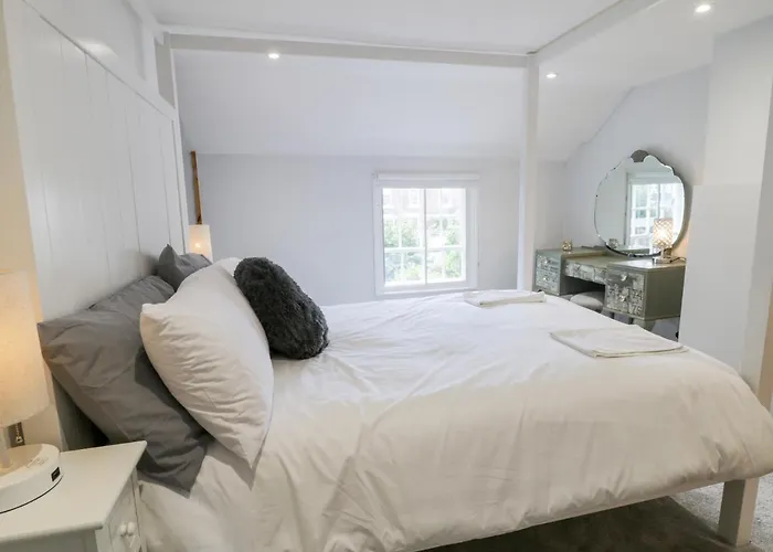 Driftwood * Saltburn-by-the-Sea